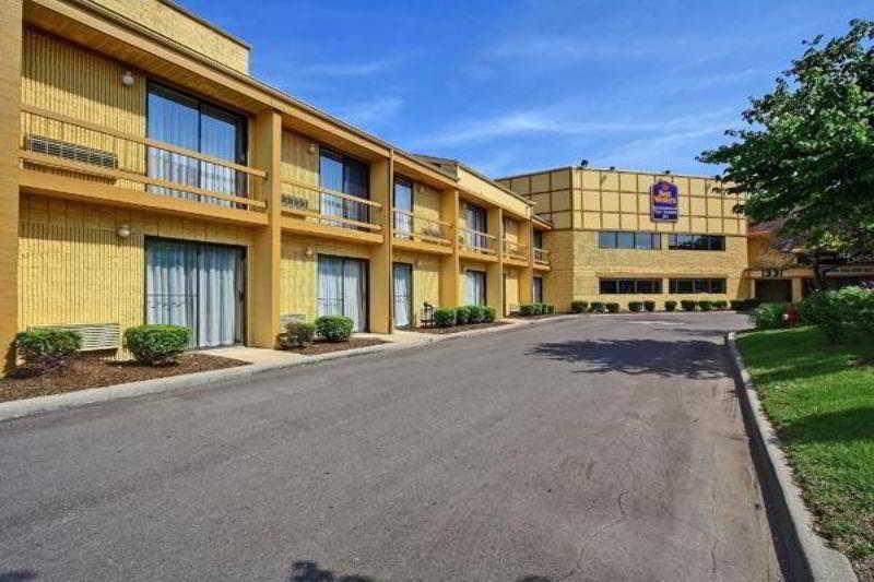 Days Inn & Suites By Wyndham Madison Heights Mi Exteriér fotografie