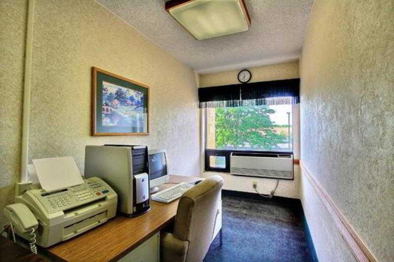 Days Inn & Suites By Wyndham Madison Heights Mi Zařízení fotografie